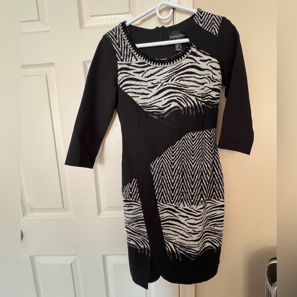 Frank Lyman Design Zebra Print Long Sleeve Dress